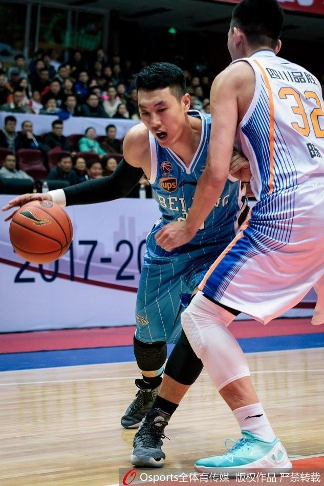 db官网官方注册-里程碑夜阿贾克斯刷新队史纪录，CBA常规赛窗口期刷纪录，质疑声仍在，医务组通报恢复
