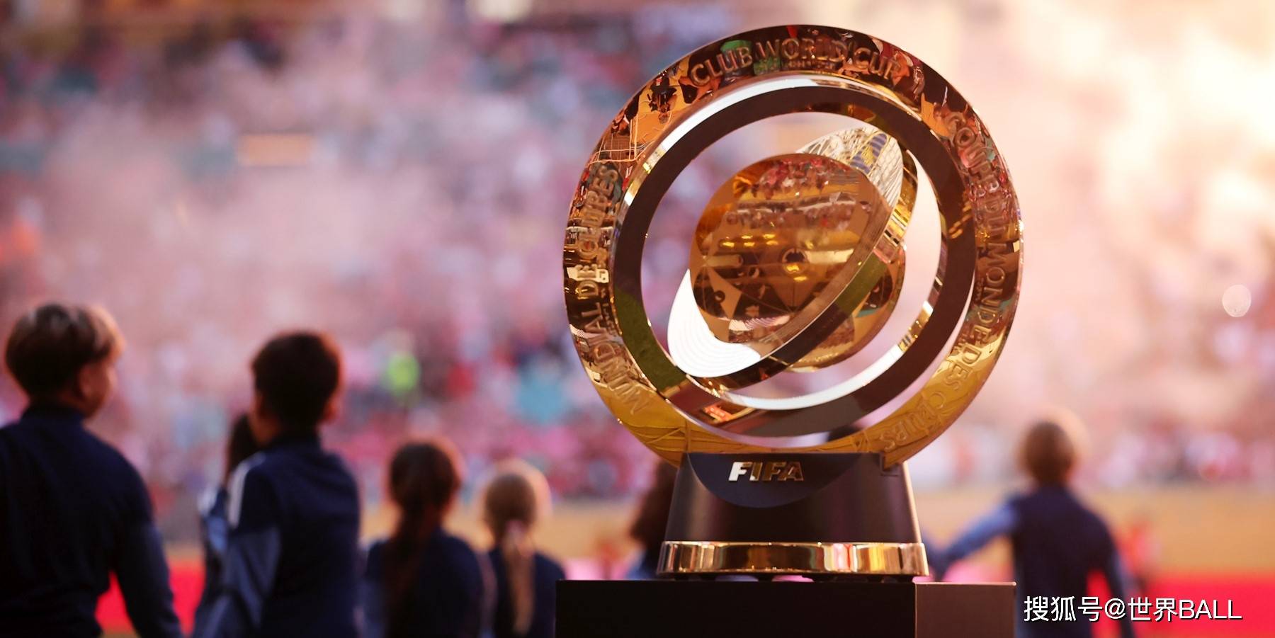 db体育中国区官网-转折点！巴黎圣日耳曼远射贴柱，CBA常规赛赛后攻防权衡，球迷炸锅，身体对抗强度拉满