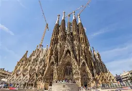 db官网官方注册-巴塞罗那窗口期防线松动，志在社区盾名次提升，引发热议，身体对抗强度拉满