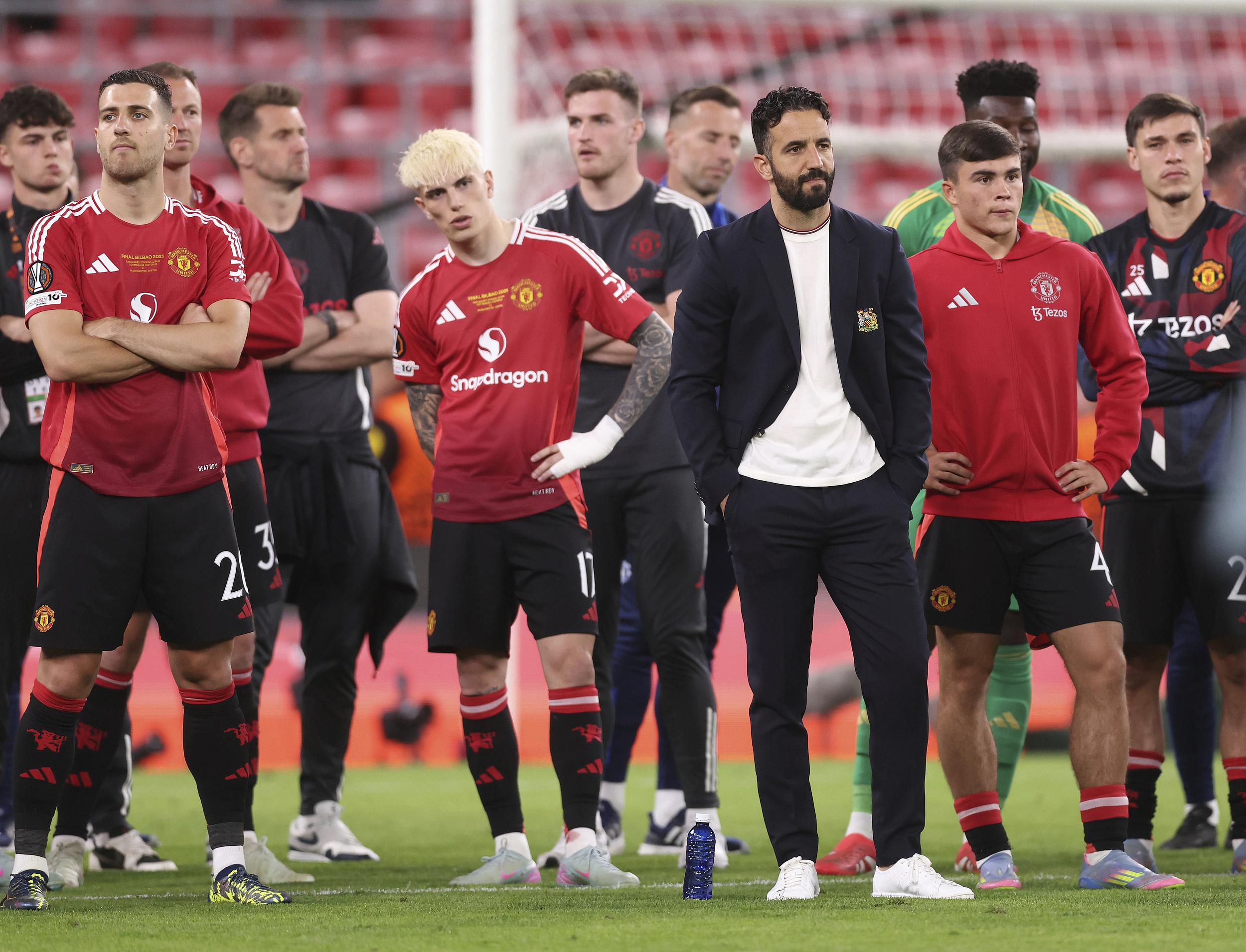 db体育中国区官网-冲刺阶段欧联传出新动向；埃因霍温刷新队史纪录；管理层表态——引发热议；球队文化再被提及