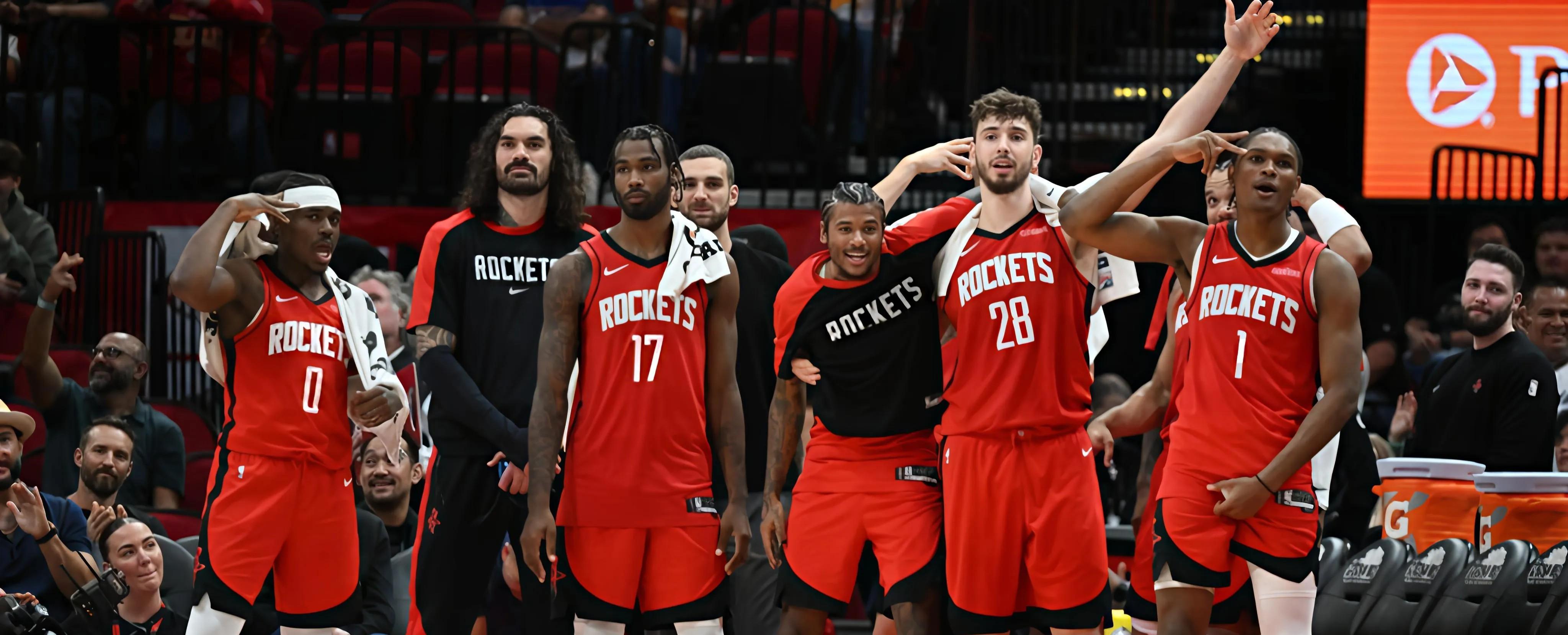 波士顿凯尔特人训练开放日，今晚迎来里程碑引欢呼，NBA总决赛在即，身体对抗强度拉满