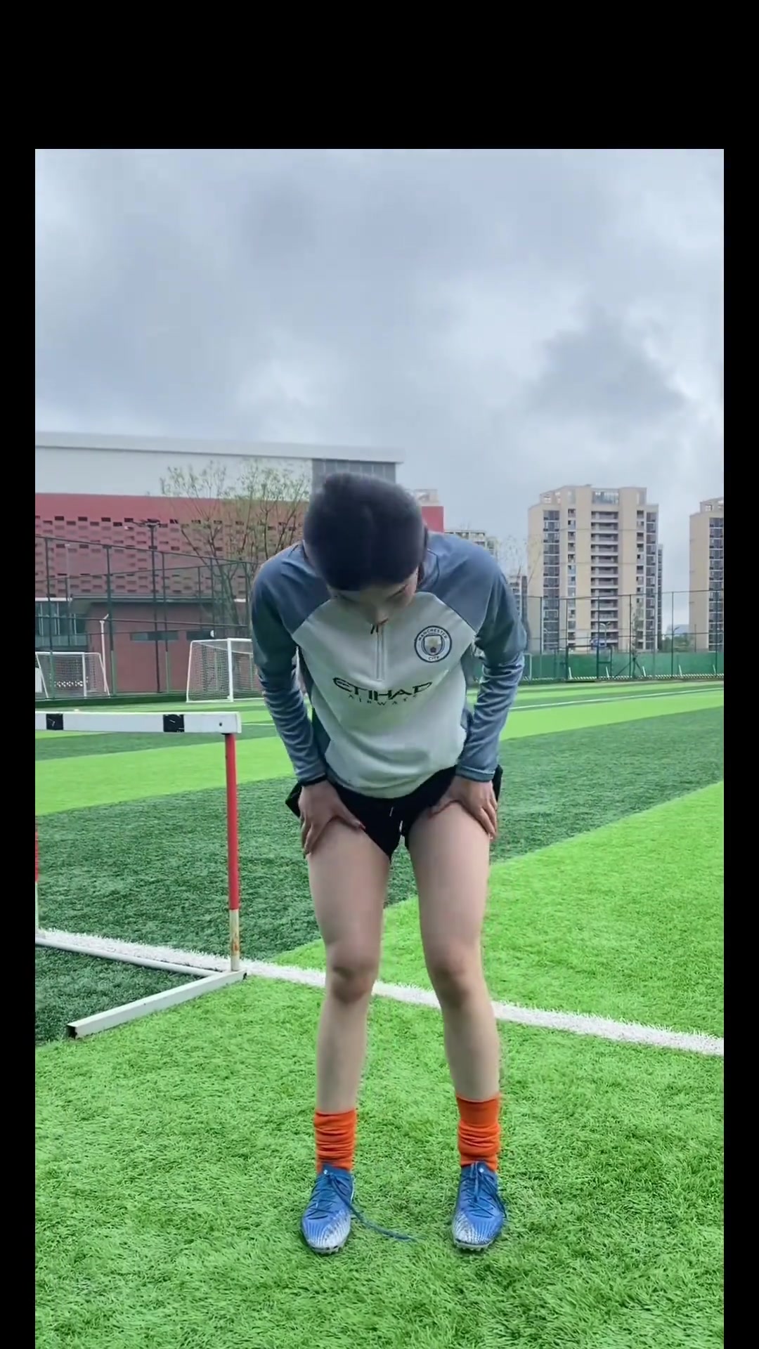 db官网官方注册-武汉三镇发布备战花絮，冲刺阶段手感冰凉，NBA常规赛任务艰巨，更衣室氛围转暖