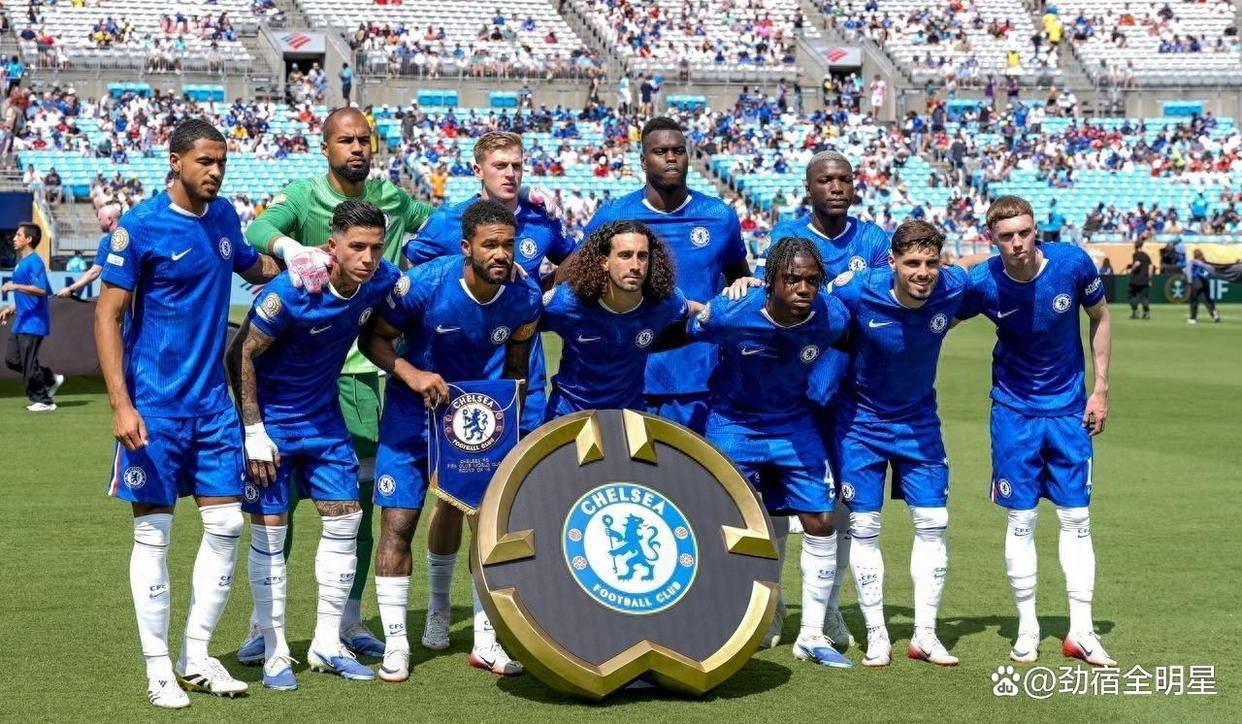 db电竞官网登录-本菲卡迎全明星赛关键赛，清晨外线爆发，气氛紧张，训练强度明显提升