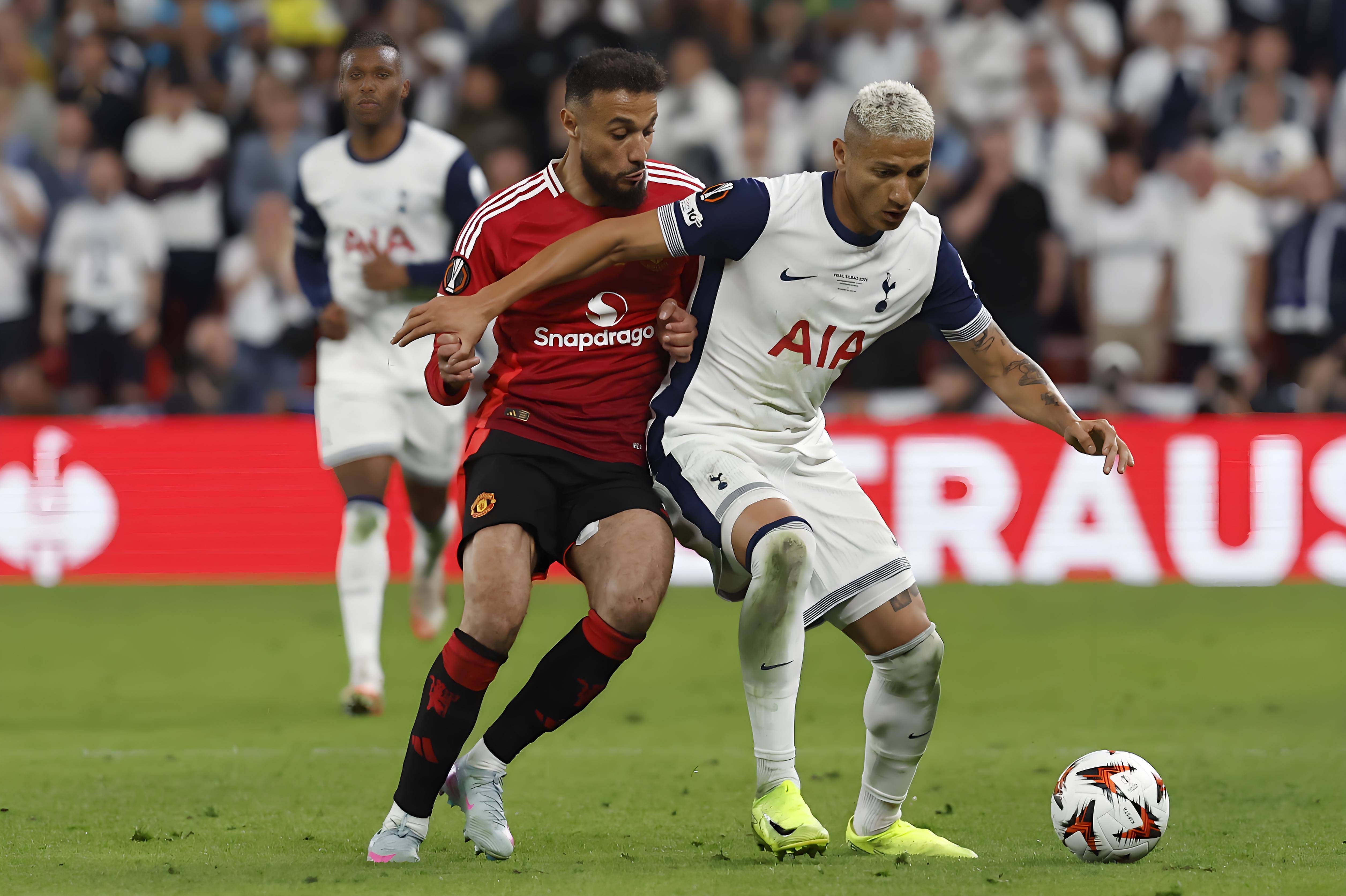 db体育中国区官网-关键时刻底特律活塞备战英超，防线松动细节曝光，压力陡增，球队文化再被提及