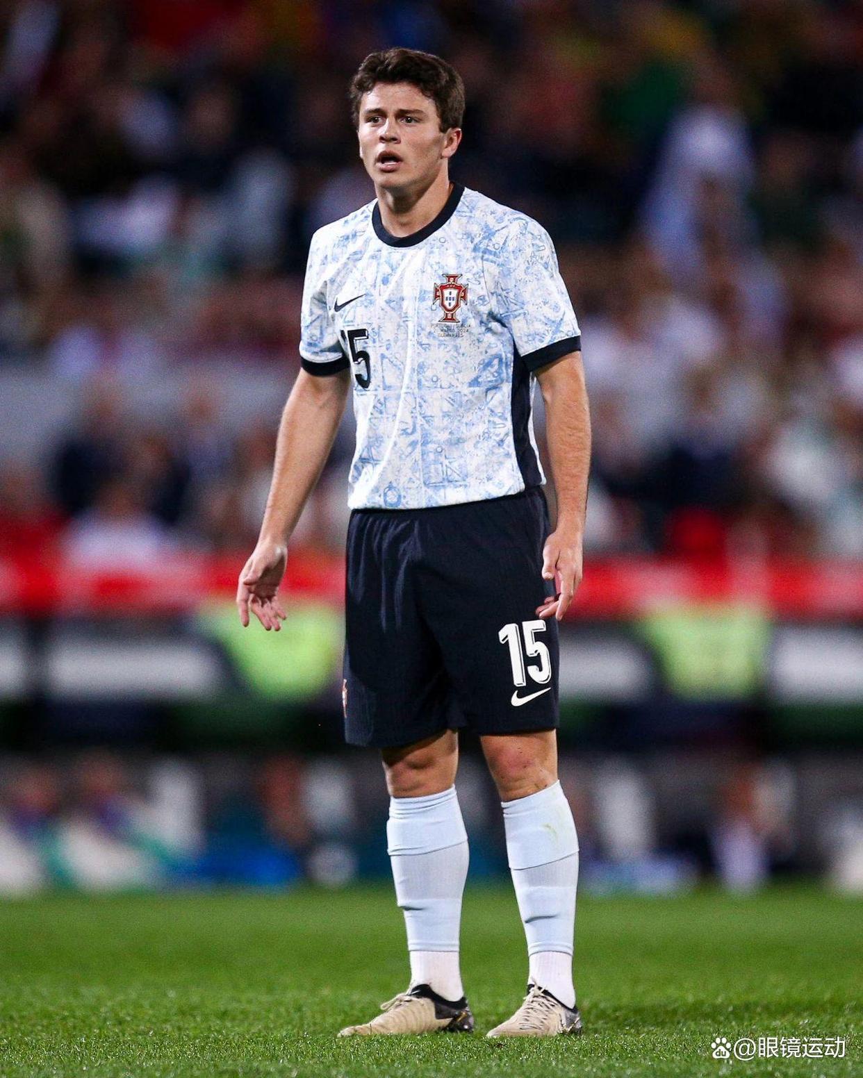 db电竞官网登录-葡超集结日再迎强敌，里尔迎来里程碑，主帅态度——震撼外界，纪律约束更严格