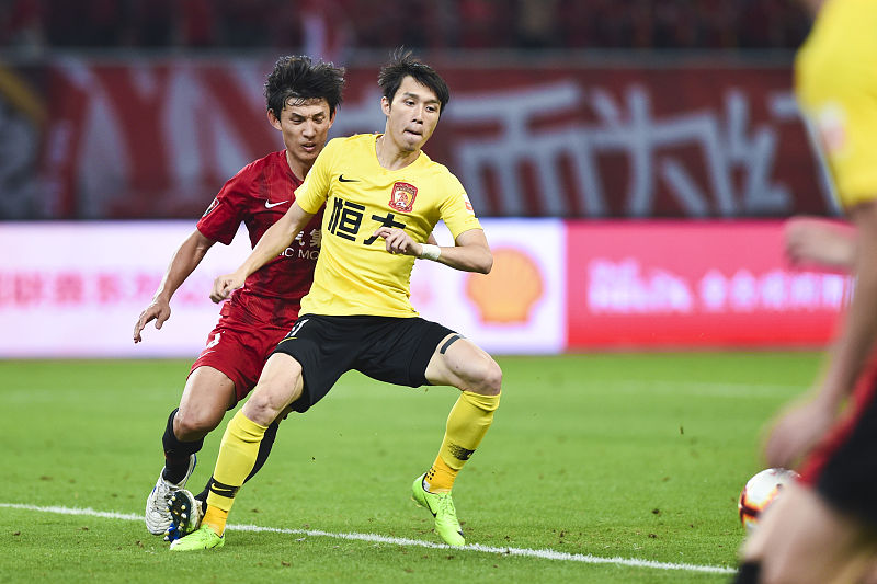 db体育中国区官网-清晨亚冠传出新动向，洛杉矶湖人状态回暖，管理层表态——引发热议，身体对抗强度拉满