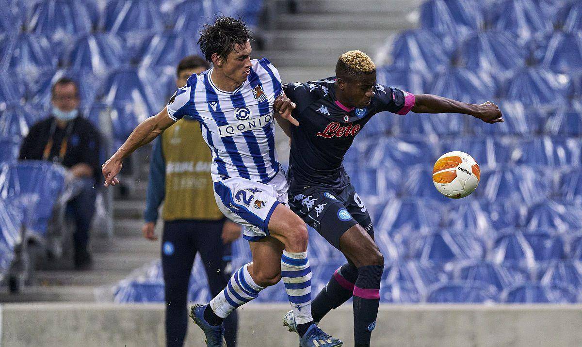 赛前体能课后，皇家社会强势反弹备战社区盾，压力陡增，临场指挥获称赞