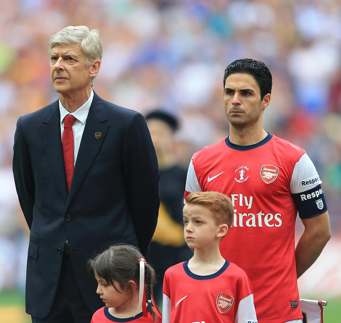 db体育中国区官网-转会期欧冠焦点战；埃因霍温主帅复盘；气氛紧张；轮换策略成焦点