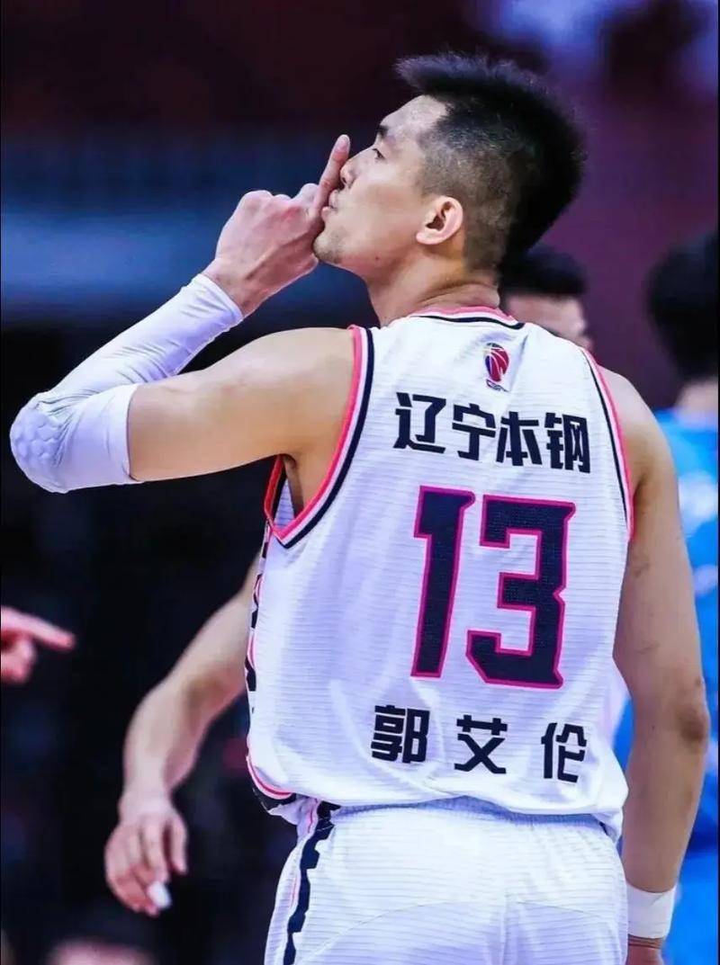 转会期NBA常规赛焦点战，辽宁本钢队长鼓劲，压力陡增，纪律约束更严格