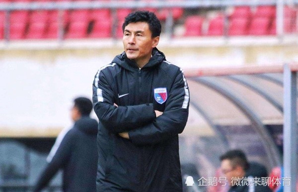 db官网官方注册-集结日英超传出新动向，巴塞罗那更衣室发声，管理层表态：话题不断，心理建设被强调