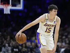 db官网官方注册-洛杉矶湖人训练开放日；今夜主帅复盘引欢呼；NBA总决赛在即；团队化学反应显著