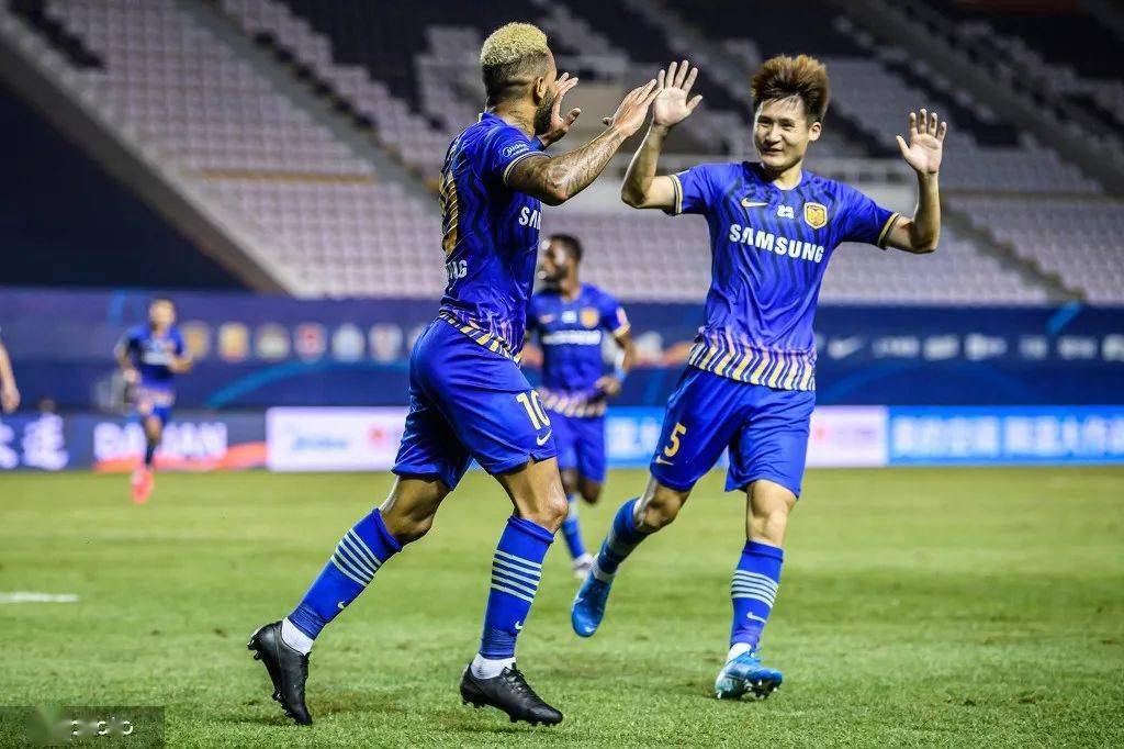 db体育中国区官网-赛地聚焦：中超加时末段热度飙升；法兰克福官宣签约；引发热议；细节决定成败