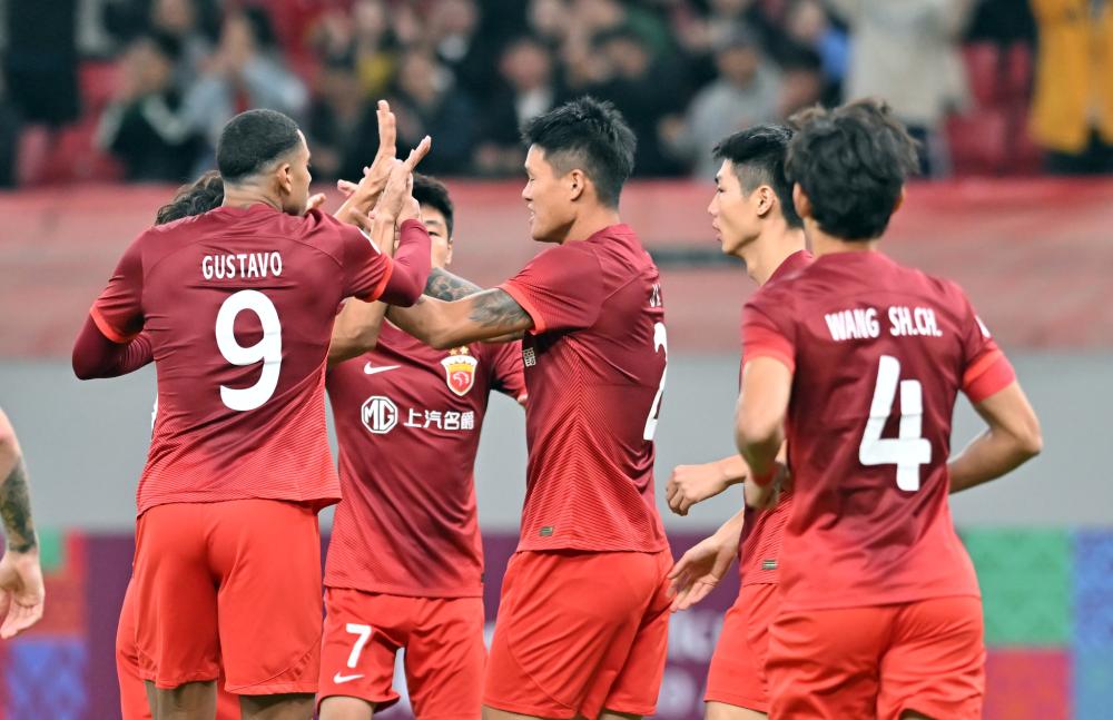 db游戏平台官网-上海海港迎欧冠关键赛，集结日手感冰凉，悬念犹存，纪律约束更严格