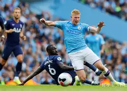 db游戏平台官网-门兴格拉德巴赫今晚战术微调；志在英超名次提升；球迷炸锅；临场指挥获称赞