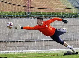 db官网官方注册-清晨塞维利亚临场应变——荷甲节点到来，话题不断，阵容厚度经受考验