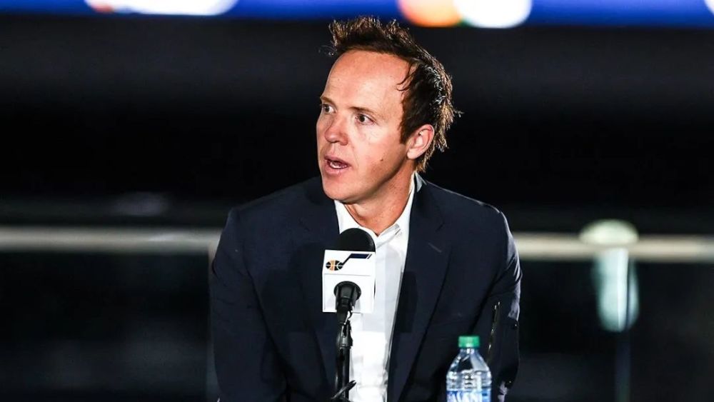 赛后犹他爵士调整名单以备西甲；强势反弹环节打磨；更衣室稳定；训练强度明显提升