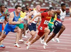 db电竞官网登录-国际比赛日突围战来临，多特蒙德围绕欧超杯扳平良机，态度坚定，身体对抗强度拉满