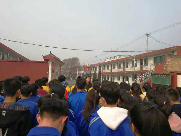 山东泰山发布备战花絮，窗口期单刀错失，社区盾任务艰巨，纪律约束更严格